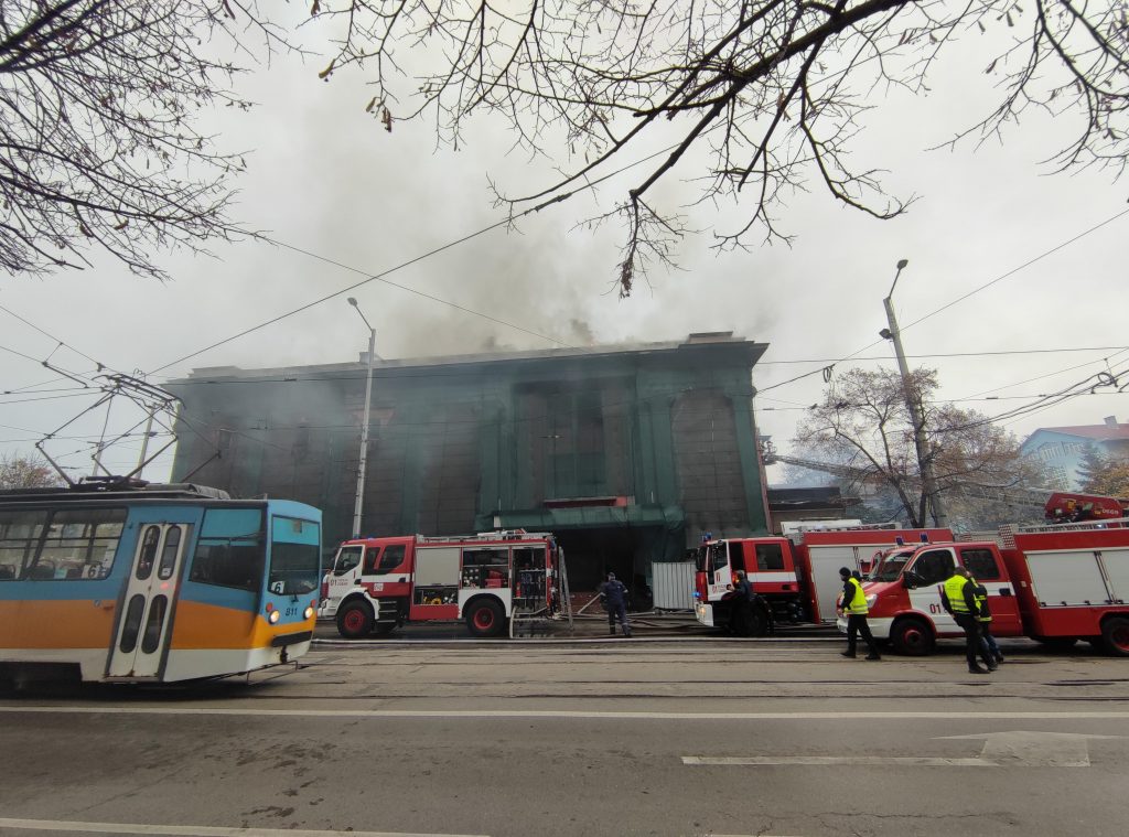 Клошар е задържан за пожара в бившето кино "Възраждане"