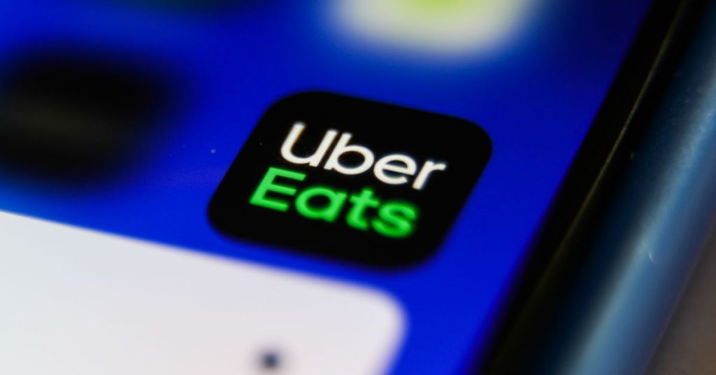 В Канада Uber вече ще доставя и канабис по домовете