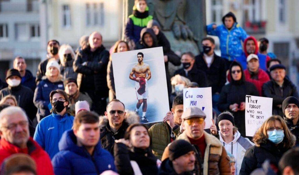 В Сърбия демонстрираха в подкрепа на Новак Джокович (видео и снимки)