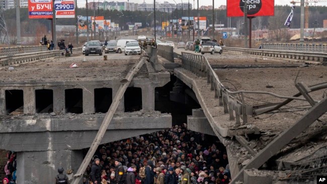 Женското лице на войната. Три истории от Украйна