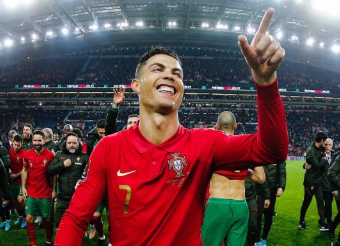 https://dsport.bg/danoto-v-karierata-na-kristiano-ronaldo~91197.html