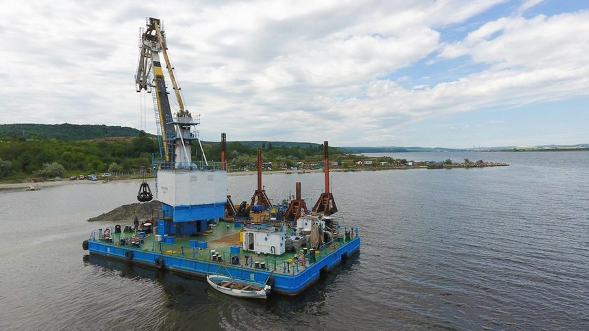 От община Варна пазят в тайна какво количество фекални води са изтекли във Варненското езеро