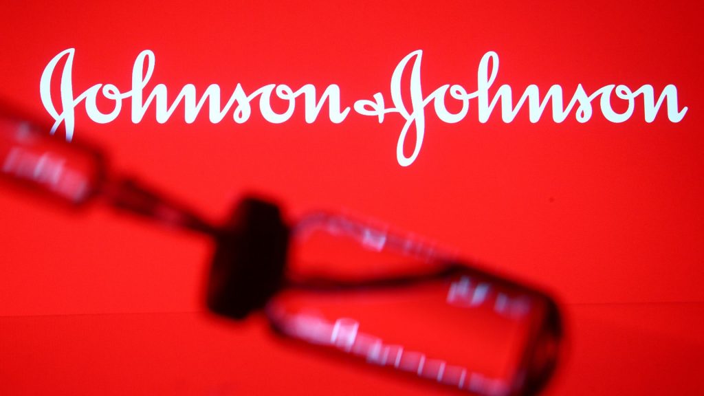 Ваксината на Johnson&#038;Johnson още не е одобрена в Европа, но вече има проблем с доставките