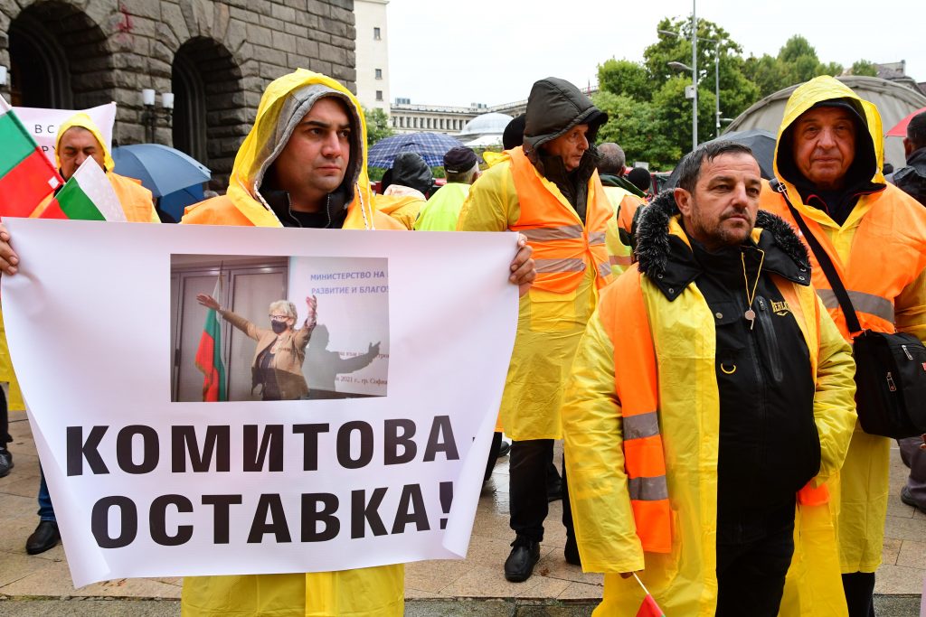 Всички шофьори на камиони от протеста на жълтите павета ще получат актове от КАТ