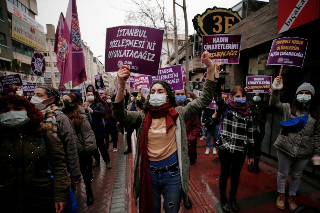 В Турция е толкова евтино: българи щурмуват Одрин