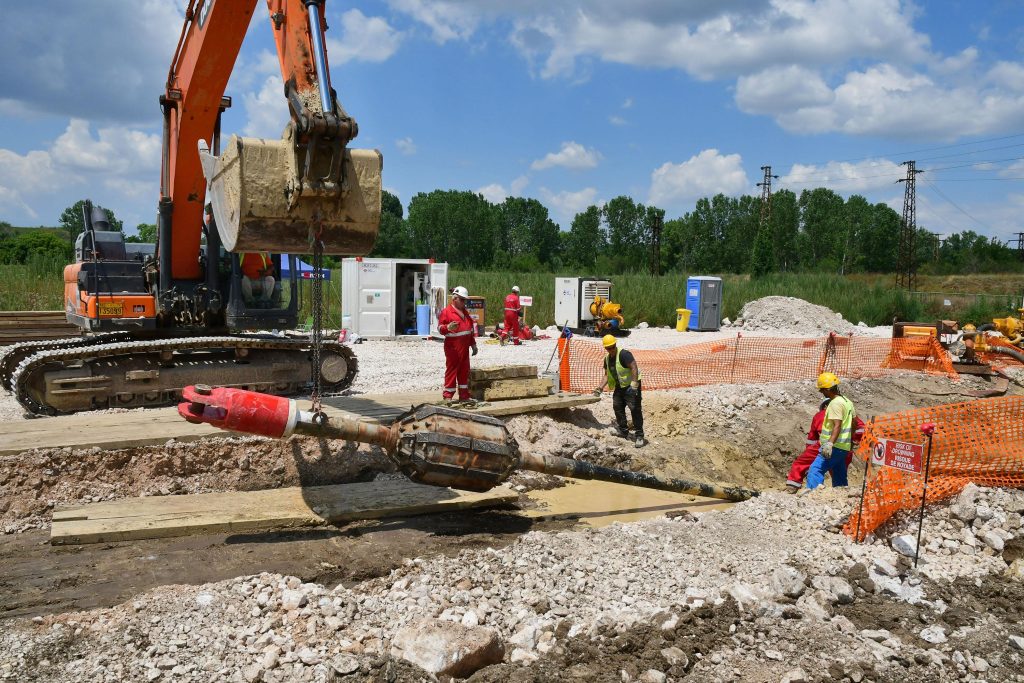 &#8220;Да замести изцяло вноса от Русия.&#8221; Какво ще промени газовата връзка с Гърция