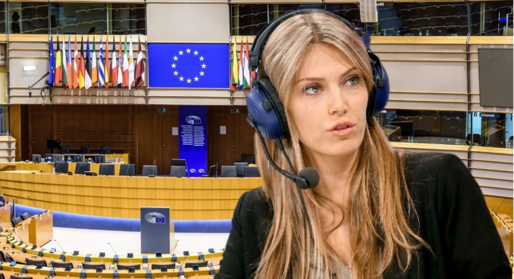 Европарламентът прекрати мандата на уличената в корупция Ева Кайли