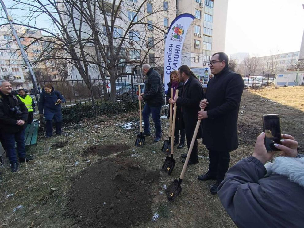 Направиха първата копка на &#8220;Градината на Татяна Лолова&#8221;