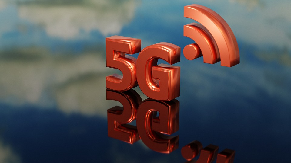 Правителството стимулира телекомите да инвестират в 5G мрежи