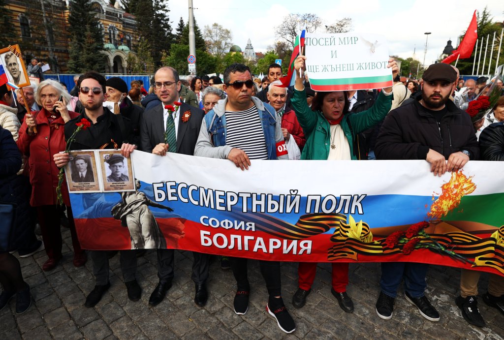 Шествието &#8220;Безсмъртен полк&#8221; се проведе въпреки забраната на общината