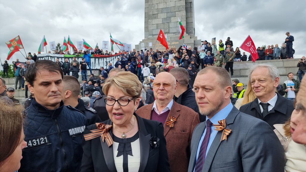 Шествието &#8220;Безсмъртен полк&#8221; се проведе въпреки забраната на общината