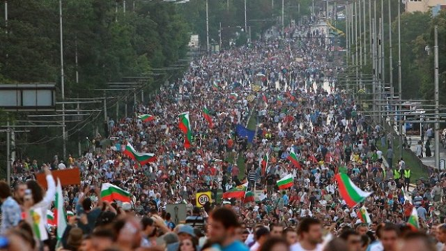 10 години от #ДАНСwithme &#8211; Пеевски е по-силен от всякога (Коментарът на &#8220;Господарите&#8221;)