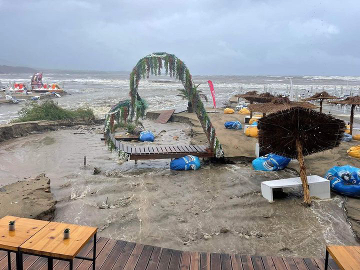 Откриха четвърта жертва на водната стихия в Царево