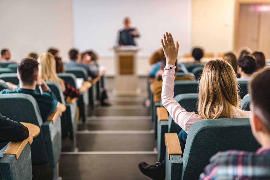 Абсурдно проведен конкурс за преподаватели в български университет