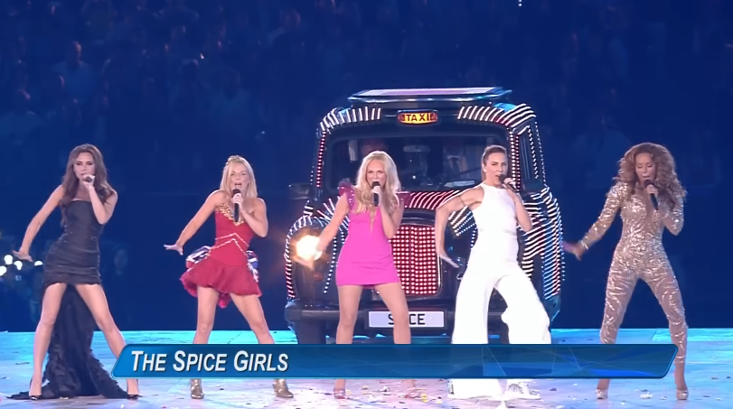 Дейвид Бекъм събра Spice Girls за 50-ия рожден ден на жена си (видео)